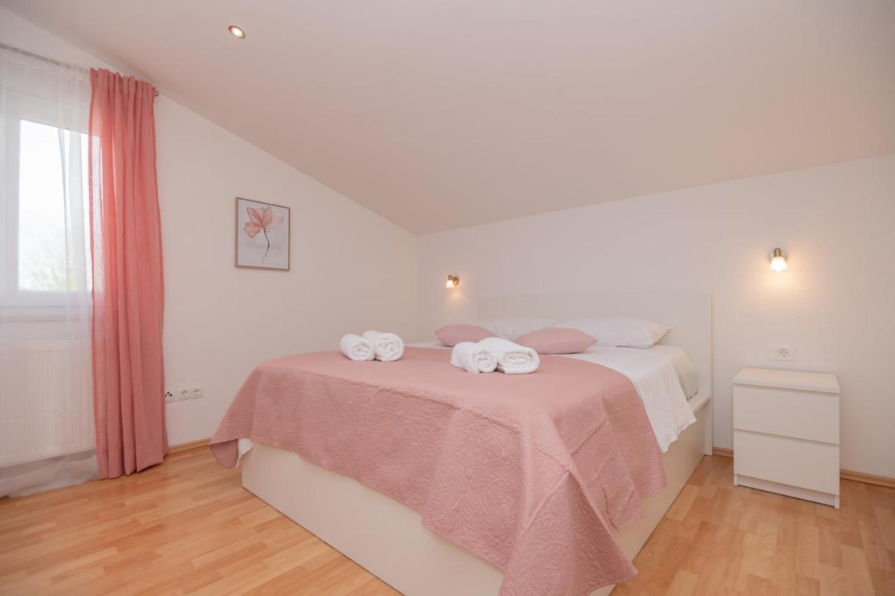 Holiday Home Terra Roca - Imotski, Natural Environment With Complete Peace And Quiet. מראה חיצוני תמונה