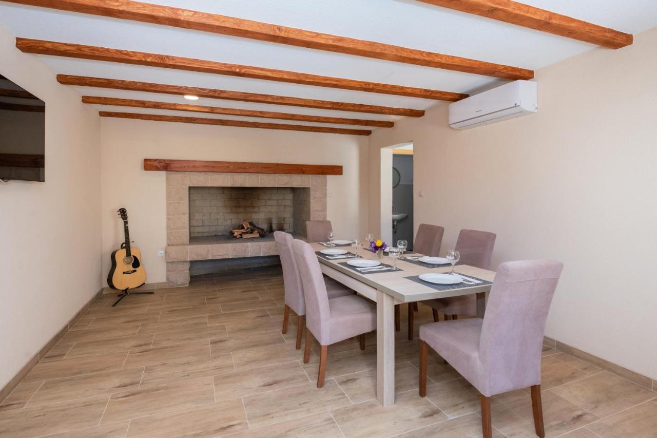 Holiday Home Terra Roca - Imotski, Natural Environment With Complete Peace And Quiet. מראה חיצוני תמונה