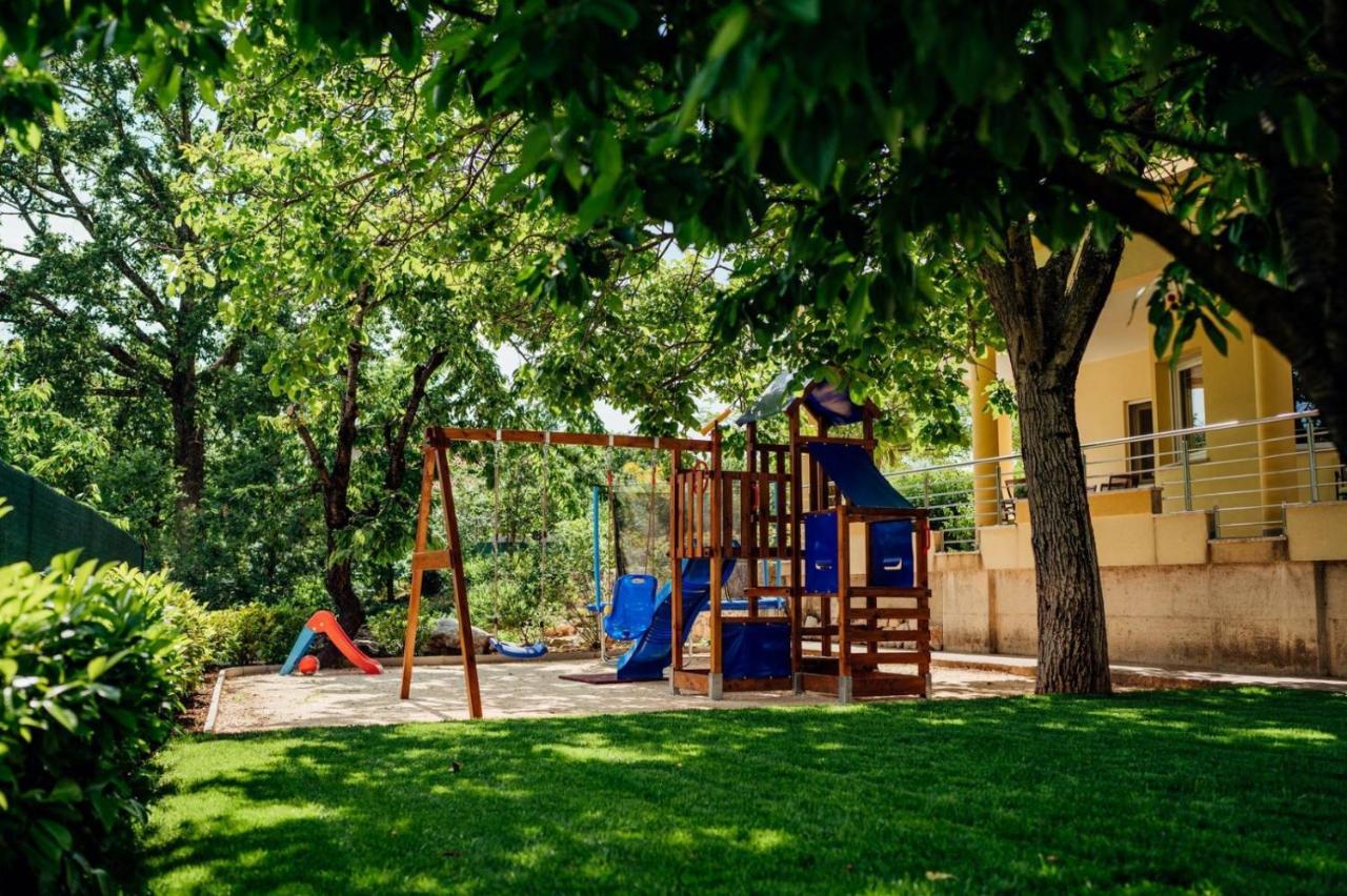 Holiday Home Terra Roca - Imotski, Natural Environment With Complete Peace And Quiet. מראה חיצוני תמונה