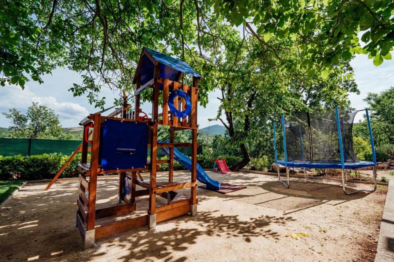 Holiday Home Terra Roca - Imotski, Natural Environment With Complete Peace And Quiet. מראה חיצוני תמונה
